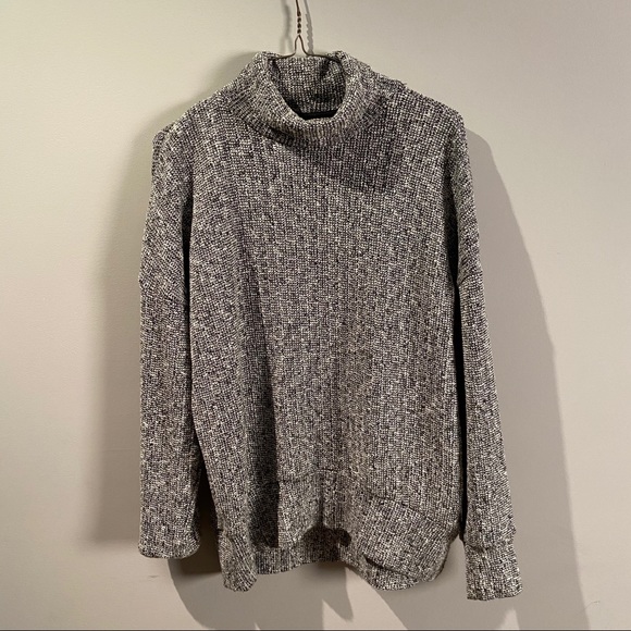 Topshop Knit Turtleneck - Picture 2 of 5